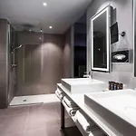 Novotel & Biarritz