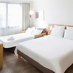 Novotel & Biarritz Hotell 4*