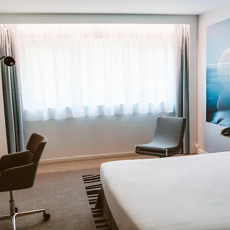 Hotel Novotel & Biarritz 4*