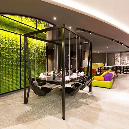 מלון Novotel & Biarritz 4*