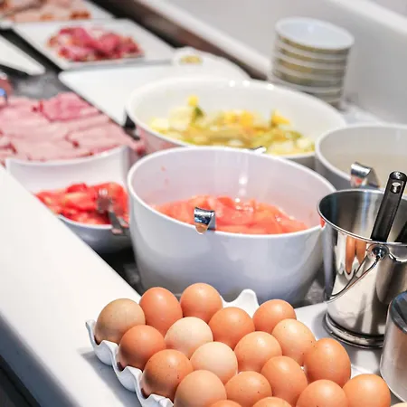 Novotel & Biarritz 4*