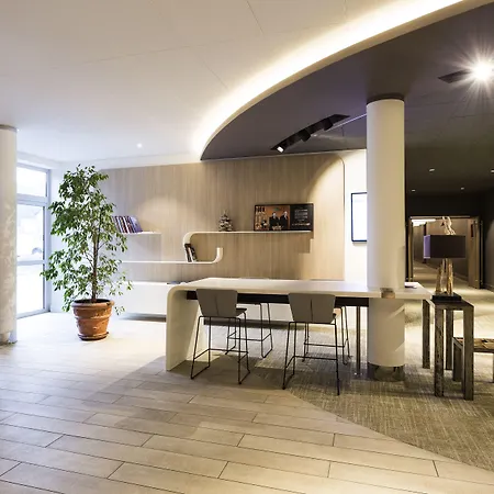 Novotel & Biarritz 4* אנגלה