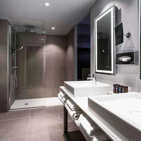 Novotel & Biarritz