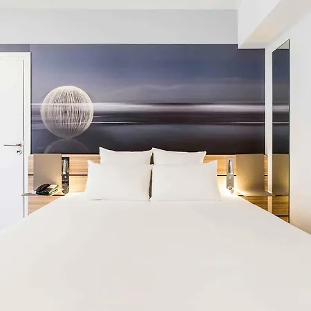 Novotel & Biarritz