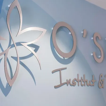 Novotel & Biarritz 호텔