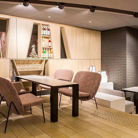 Novotel & Biarritz 4* אנגלה
