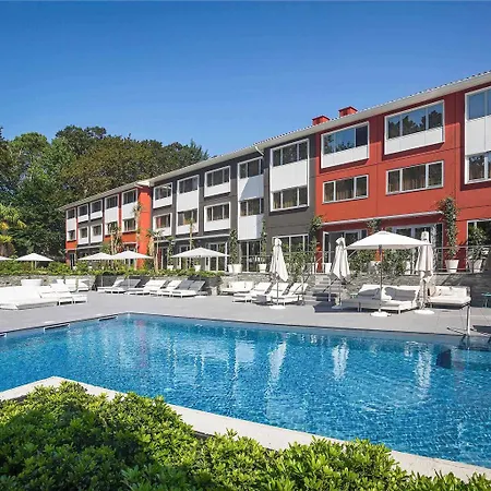 Novotel & Biarritz 4*