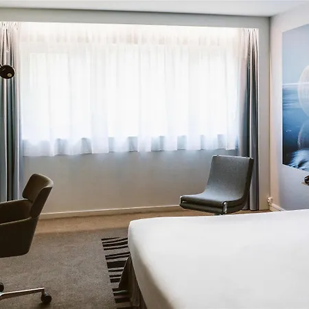 Novotel & Biarritz 4* أنغليه