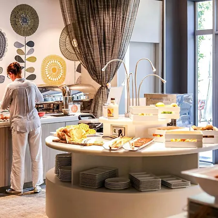 Novotel & Biarritz