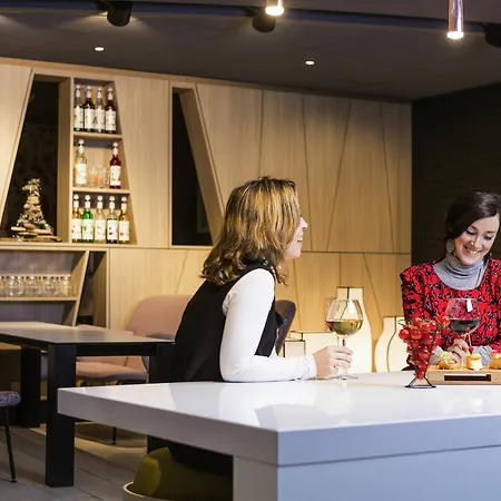 Novotel & Biarritz Hotel