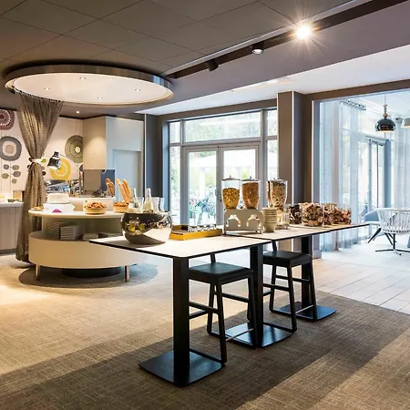 Novotel & Biarritz 4*