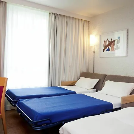 Hotel Novotel & Biarritz 4*