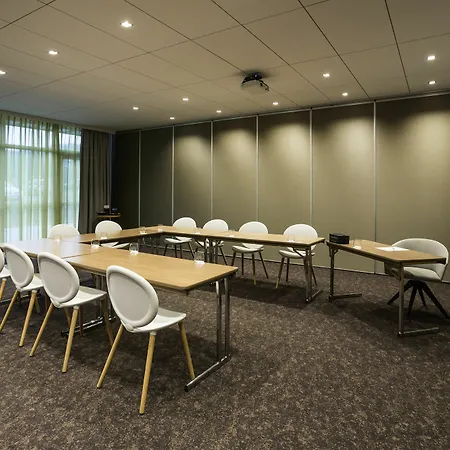 ホテル Novotel & Biarritz アングレット