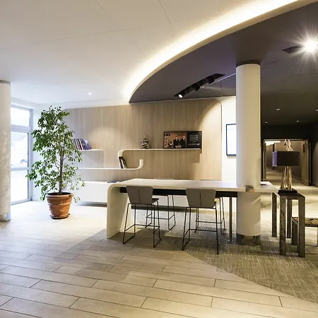 Novotel & Biarritz Hotel 4*