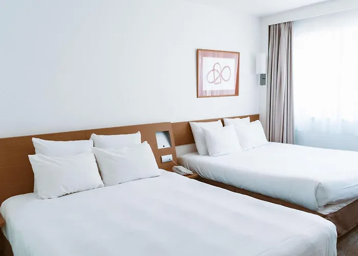 Novotel & Biarritz 4*
