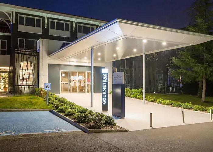 Hotel Novotel & Biarritz 4*