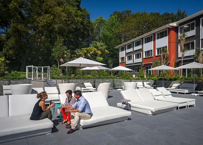 Novotel & Biarritz 4*