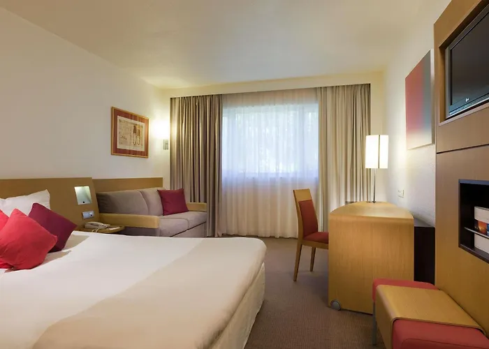 Novotel & Biarritz Hotel