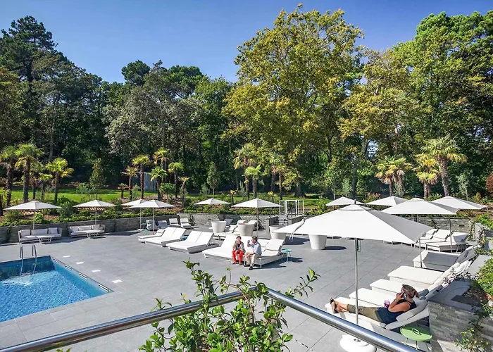 Hotel Novotel & Biarritz