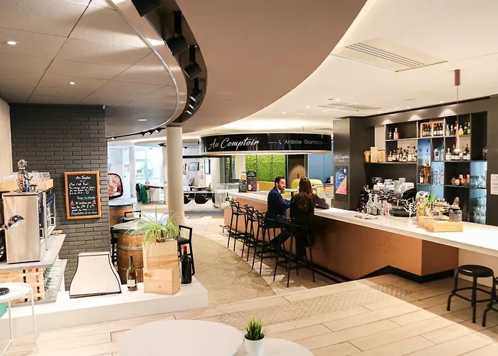 Novotel & Biarritz 4* أنغليه