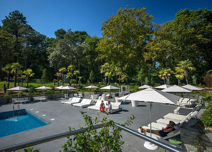 Novotel & Biarritz